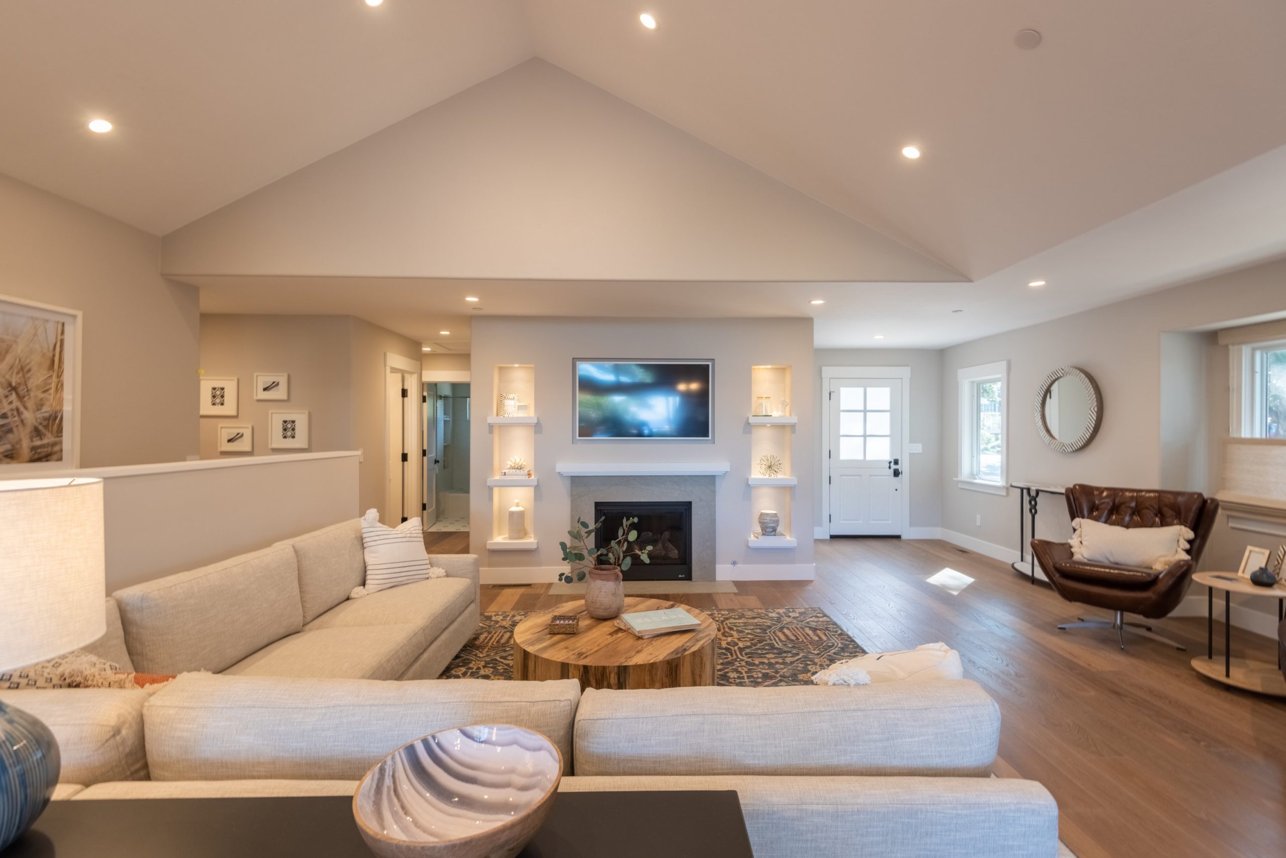 Contemporary-Beach-Bungalow-4-scaled