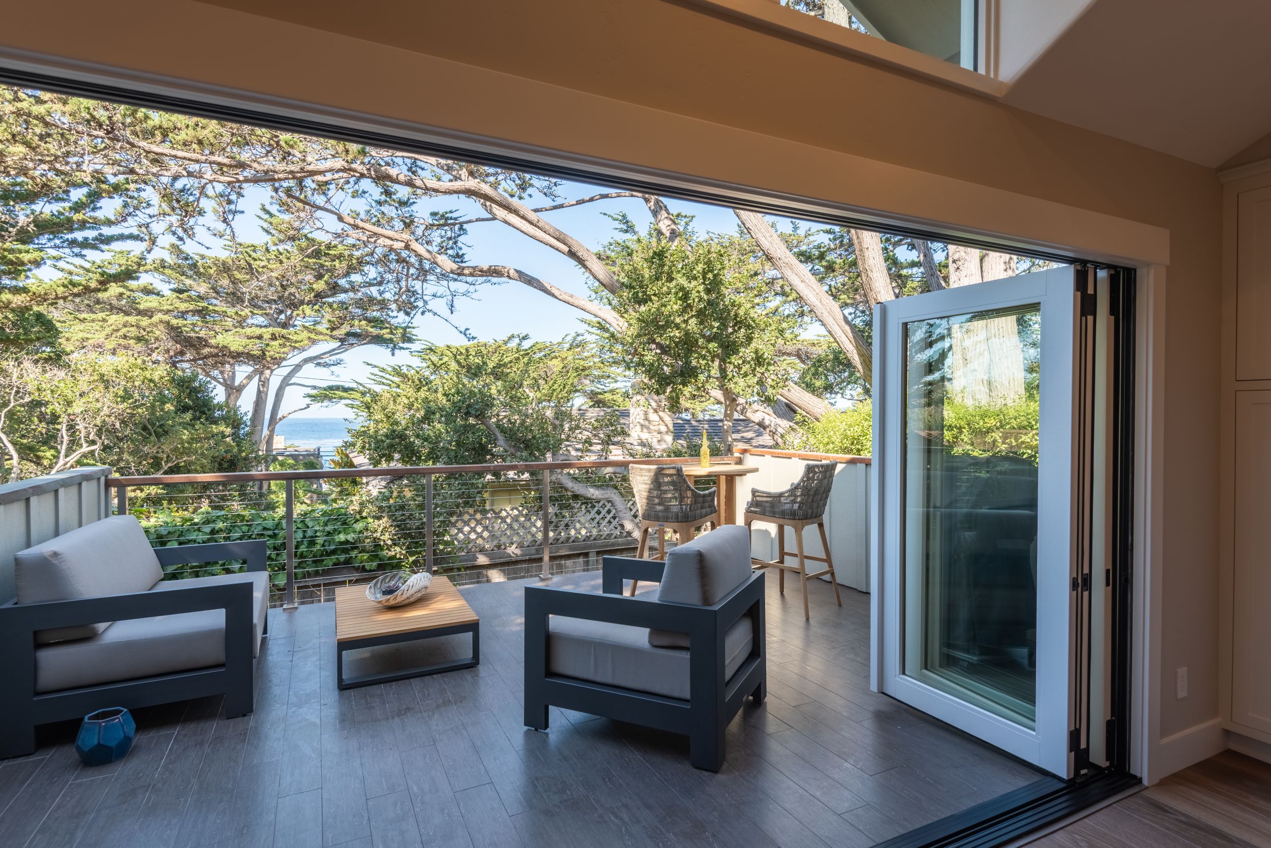 Contemporary-Beach-Bungalow-7