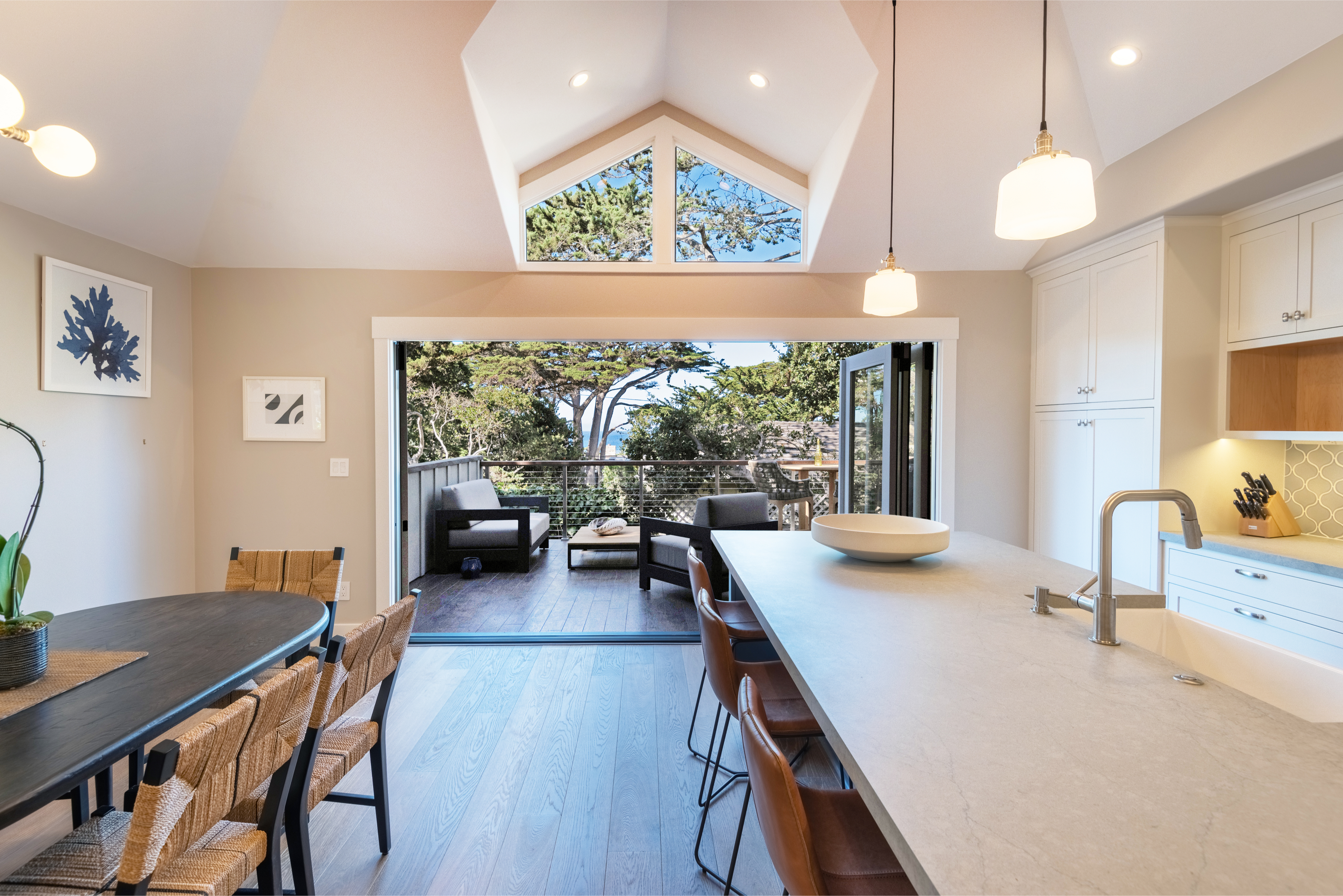 Copy-of-Contemporary-Beach-Bungalow-6
